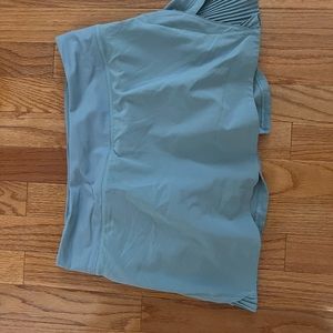 Lululemon play off the pleats skirt